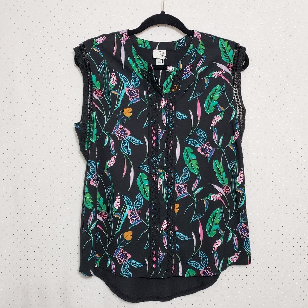 Tropical Floral Crochet Accent Top *NWT*